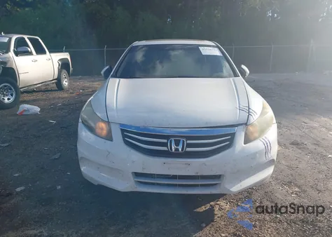 2011 Honda Accord 2.4 Ex-L из США, поврежденный, VIN 1HGCP2F80BA011855